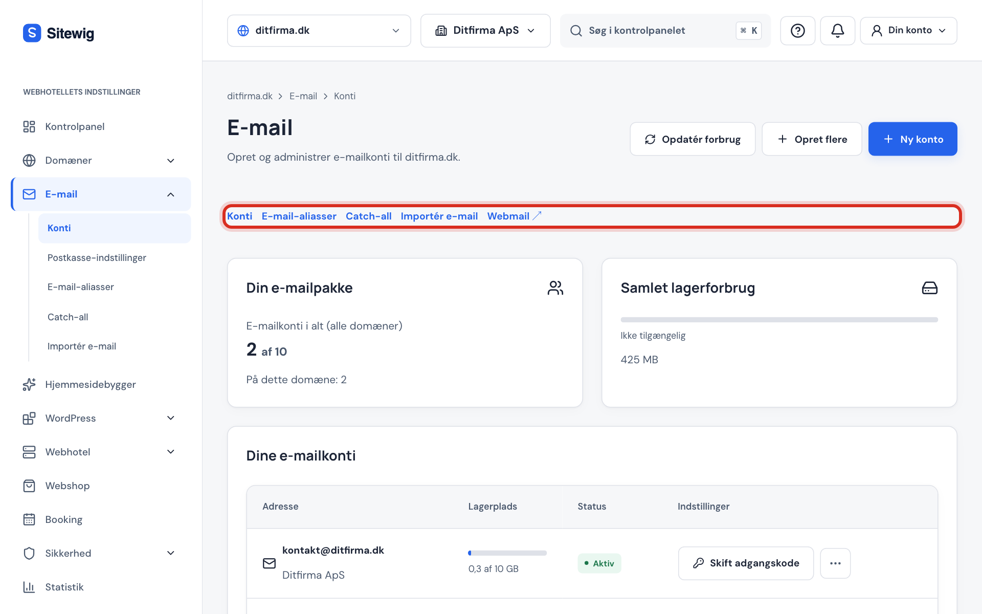 Siden E-mail med fanerne Konti, Aliasser, Catch-all adresse, Sikkerhedskopi og import og Webmail markeret